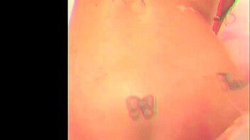 djbrisa twerks naked in cosplay, worship that ass.