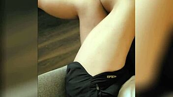 thicc thigh lovers delight in this bisexual promo 😍