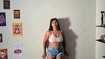 Mattos couple explores tantric sex at Salvaley space