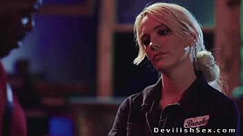 dude hard fucks sweaty busty blonde babe with monster cock 😍