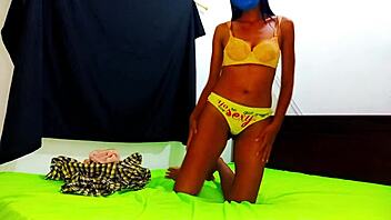 She rides that big dick so deliciously in homemade porn.