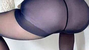 Siganjue tidies up in front of the mirror. She prepares for work carefully.