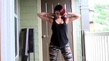 look at this hot slut dancing wild