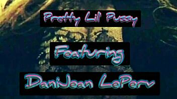 Pretty lil pussy starring danijean laperv, chubby bbw masturbates her fat pussy at home 😍🍑