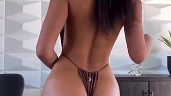 Boutinela badesamling 3: Røvtilbedelses høydepunkter