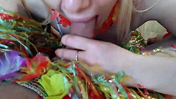 blowjob at hawaiian party with husband 😘