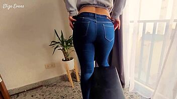 Daddy fucks 18 year old in bed before wife arrives