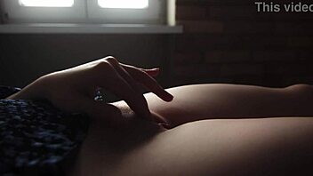 Hey, watch this beautiful teen 18+ slap her pussy up close!