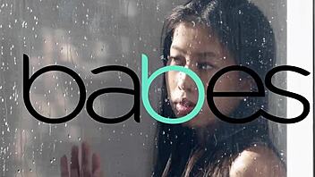 Alex Legend gives Jenna Foxx a post-workout massage.