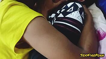 मुझे अंदर डालो और जोर से चोदो, तुम एमेच्योर एनल लवर!