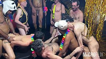 Suruba De Machos No Carnaval Brasileiro - Carnival Orgy In Brazil