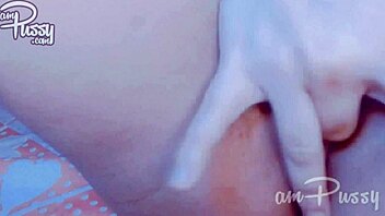 dang, close-up on this amateur asian chick fingering herself!