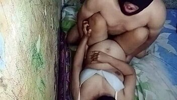 泰国岳母被大鸡巴猛烈抽插