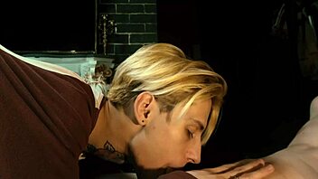 Watch these two skinny gays fuck in the photo studio?