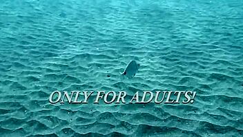 Wow! Underwater Swimming Girls Show Off in Tenerife Pool!