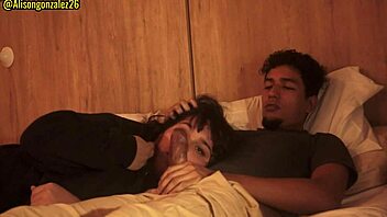 Mirando una pelicula con mi hermanastro y sin querer me trague su pene casi nos descubren alisongonzalez26 x fantasiahardcoresex