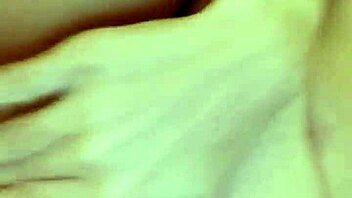 i watch alina squirting in the hotel roomm