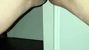 this girl is fingering herself until she squirts all over