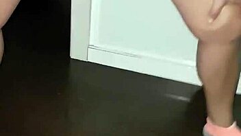 this girl is fingering herself until she squirts all over