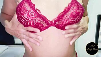 Big Booty Teen Gets Cumshot in Her Pussy.