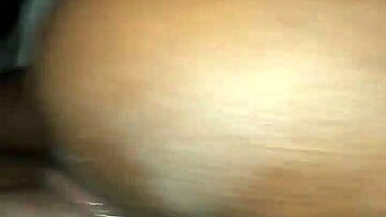 skinny girl with a fat ass 😏