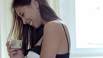 Nuoret 18+ huorat kuten Christy Charming muuttavat seksin höyryäväksi harrastukseksi