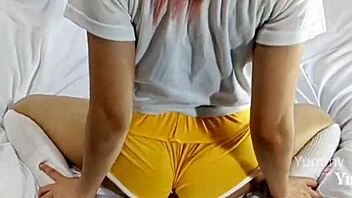 Mi Companero De Clase Me Ayuda A Realizar Bien Los Ejercicios De Educacion Fisica