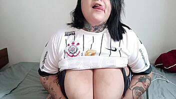 Corinthiana masturbates with balls in ass