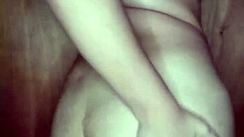 haciendo un rico baile para ti te encantará, sensual y lleno de movimiento