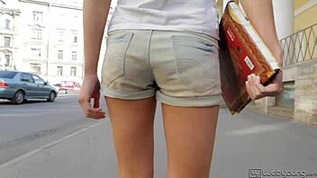 इस हॉट लड़की का हार्डकोर मस्तर्बेशन देख लो!