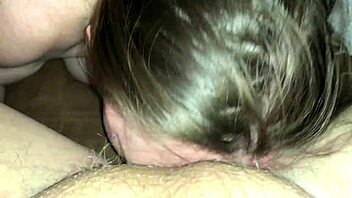 Bunnieandthedude teases with a wild offer to suck cock in homemade clip.