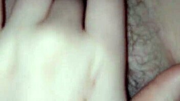 Ensimmäinen kerta pillu videolla, haluatko nähdä miltä tuntuu?