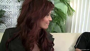 巨乳熟女がお金でセックス提供！💰