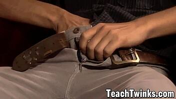 Horny Twinks Deep Barebacking and Riding Huge Cock in Wild Group Action