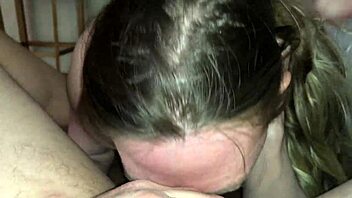 Bunnieandthedude teases with a wild offer to suck cock in homemade clip.