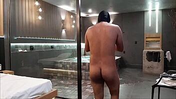 wild sex in bathtub with big black cock orgasm 😈