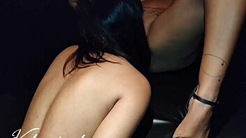 eu e a kel abate levamos a wine para conhecer a casa de swing