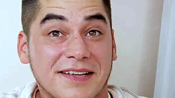 girl in park takes cash for quick outdoor bang