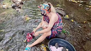 Pinay-skandaali - söpö tyttö naidetaan joen varrella! 😱