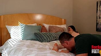 i'm cummin' all over brittany shae's sweet toes