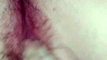 Prima dată pizdă filmată, vrei să vezi cum se simte?