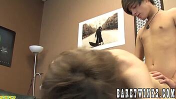 emo twinks drilling raw on flor, i luv it