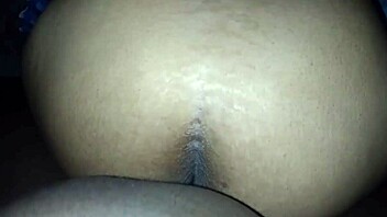 I got this big ass booty, love it when guys grab it hard.