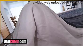 Hey, check these pretty daughters’ notes! 📚