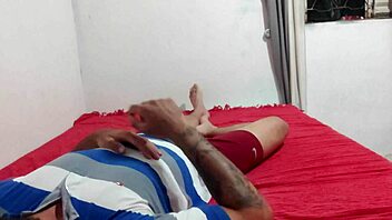 Rapaz Dormiu Eu Peguei Bisexual Bodybuilder