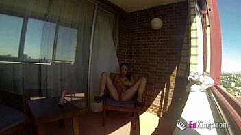 sara ray masturbates on balcony in madrid for everyone to see her nude body