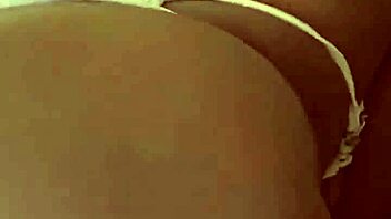 Lesbian Christmas Licking Small Tits Big Ass