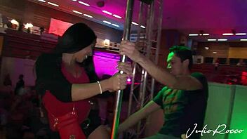 girl from the crowd fucks nacho on stage?