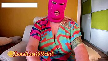 Big boobs on webcam.