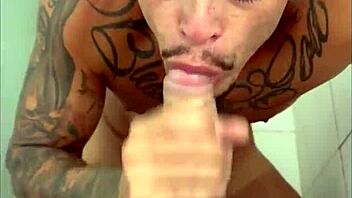 Muscular gay amateur takes monster cock in doggystyle anal, kissing passionately. 😈